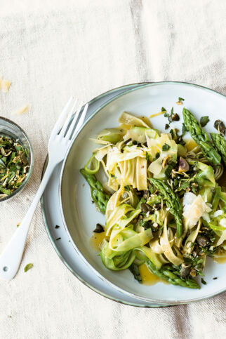 Grüne-Spargel-Pasta