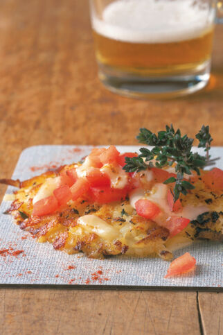 Kartoffelrösti mit Tomaten und Käse