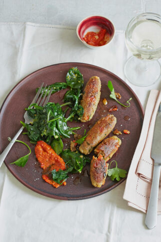 Grünkern-Cevapcici mit Knoblauch-Spinat Grünkern-Cevapcici mit Knoblauch-Spinat