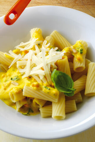 Rigatoni mit Möhrensauce