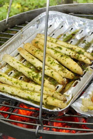 Spargel mit Bärlauch