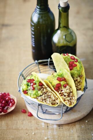 Quinoa-Tacos mit Mango-Guacamole Quinoa-Tacos mit Mango-Guacamole