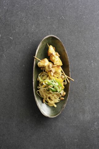 Kokos-Erdnuss-Nudeln Kokos-Erdnuss-Nudeln