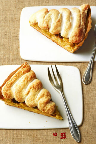 Rhabarbertarte mit Baiserhaube Rhabarbertarte mit Baiserhaube