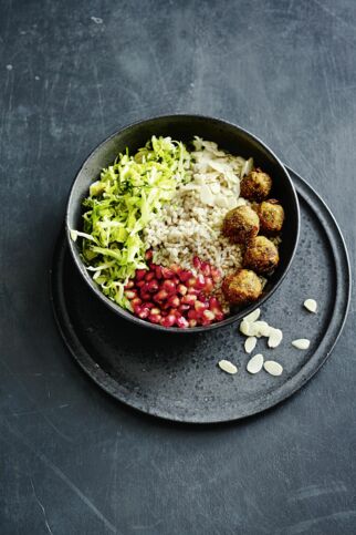 Gesunde Grünkernbällchen-Bowl Gesunde Grünkernbällchen-Bowl