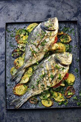 Doraden auf Kartoffelbett Doraden auf Kartoffelbett