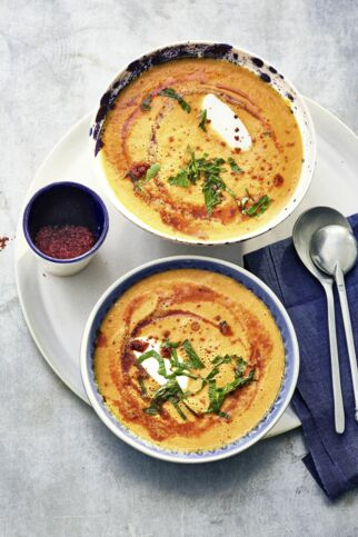 Scharfe Möhren-Orangen-Suppe Scharfe Möhren-Orangen-Suppe