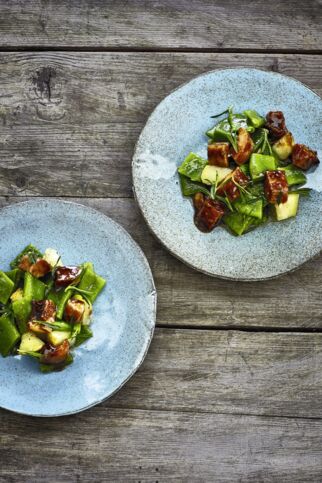 Holunderblüteneis mit Apfel-Beignets Aal Birne Bohne