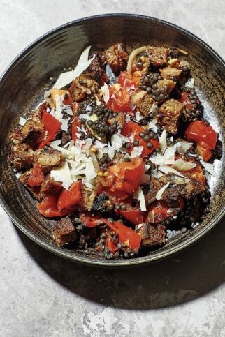 Brotsalat aus dem Ofen Brotsalat aus dem Ofen