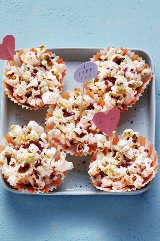 Rosa Himbeer-Popcorn