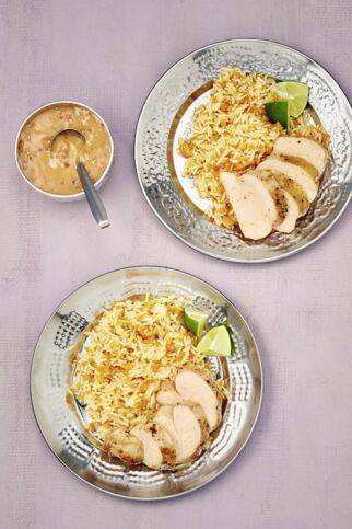 Erdnuss-hähnchen mit Möhrenreis Erdnuss-hähnchen mit Möhrenreis