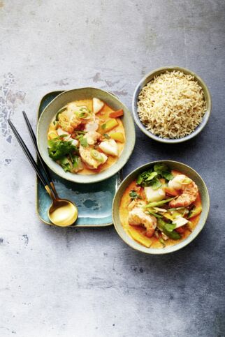 Blitz-Curry mit Fisch und Reis