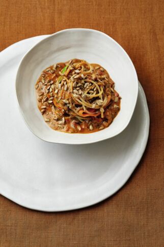 Gemüsepasta mit Shiitakesauce Gemüsepasta mit Shiitakesauce