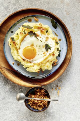 Kartoffel-Apfel-Stampf mit Spiegelei Kartoffel-Apfel-Stampf mit Spiegelei