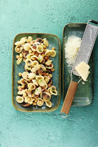Orecchiette mit Champignons und Kichererbsen Orecchiette mit Champignons und Kichererbsen