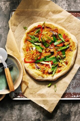Gemüsepizza mit Currysauce Gemüsepizza mit Currysauce