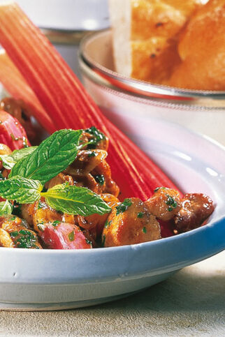 Lammragout mit Rhabarber Lammragout mit Rhabarber