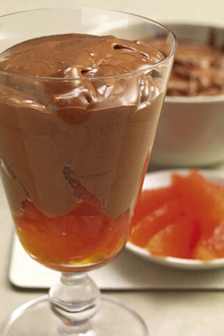 Toblerone-Mousse mit Grapefruit