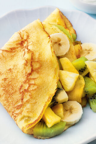 Crêpes mit Obstsalat