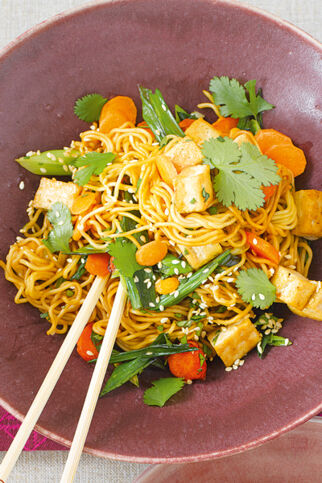 Gebratene Tofunudeln Gebratene Tofunudeln