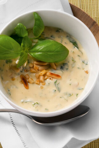 Basilikum-Pinienkern-Mayonnaise Basilikum-Pinienkern-Mayonnaise