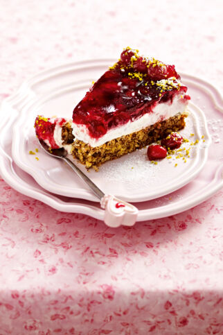 Sauerkirsch-Pistazien-Torte Sauerkirsch-Pistazien-Torte