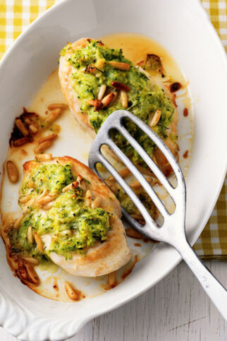 Hähnchenbrust mit Zucchini-Zitronen-Haube Hähnchenbrust mit Zucchini-Zitronen-Haube