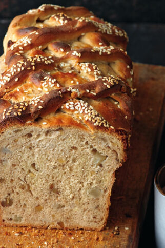 Birnenbrot mit Walnüssen