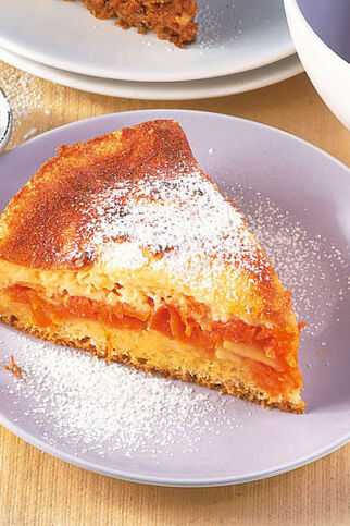 Kürbis-Apfel-Kuchen mit Eiercreme Kürbis-Apfel-Kuchen mit Eiercreme