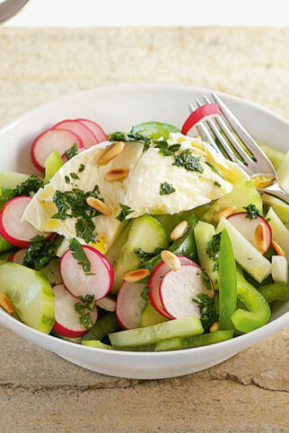 Gemüsesalat mit Petersiliendressing Gemüsesalat mit Petersiliendressing