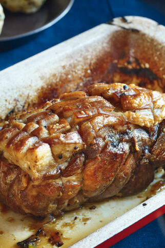 Schweinebraten mit Knödeln Schweinebraten mit Knödeln