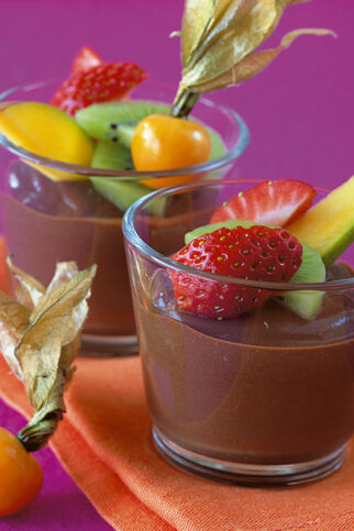 Schokoladencreme mit Früchten