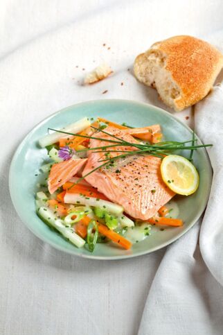 Lachs mit Schnittlauchgemüse Lachs mit Schnittlauchgemüse