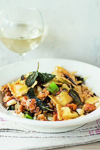 Salbei-Nuss-Butter Salbei-Nuss-Butter