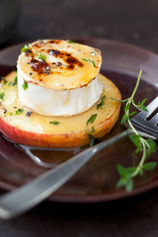 Ziegenkäse mit Äpfeln Ziegenkäse mit Äpfeln