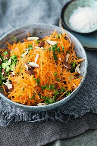 Möhren-Mandel-Salat Möhren-Mandel-Salat