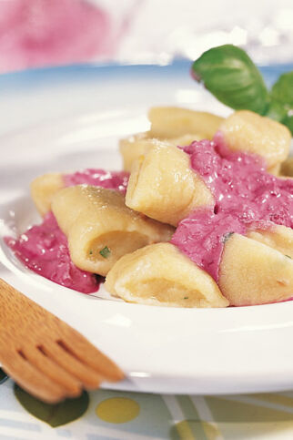 Pinienkern-Gnocchi in pink Sauce Pinienkern-Gnocchi in pink Sauce