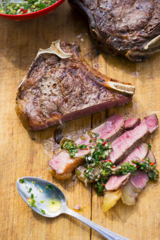 Ochsenkotelett mit Chimichurri Ochsenkotelett mit Chimichurri