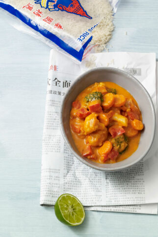 Rotes Kokos-Gemüse-Curry