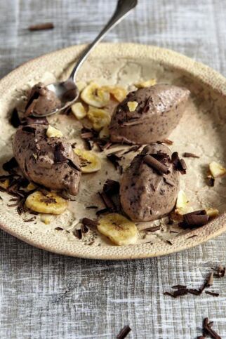 Bananeneis mit Schokosplittern Bananeneis mit Schokosplittern