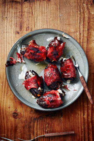 Gewickelte Leckerbissen - Pastırma-Datteln Gewickelte Leckerbissen - Pastırma-Datteln