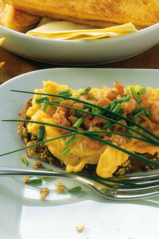 Rührei mit Nordsee-Krabben Rührei mit Nordsee-Krabben