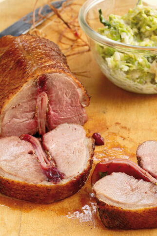 Rollbraten Von Der Gänsebrust Rollbraten Von Der Gänsebrust