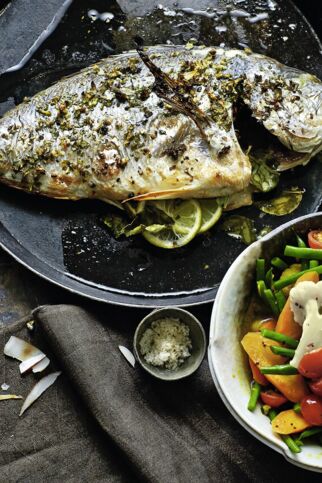 Dorade aus dem Ofen mit Gemüse-Curry Dorade aus dem Ofen mit Gemüse-Curry