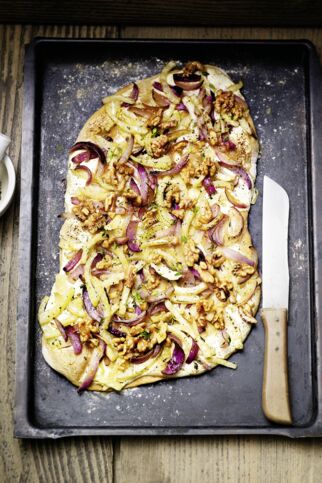 Fenchel-Flammkuchen mit Walnüssen Fenchel-Flammkuchen mit Walnüssen