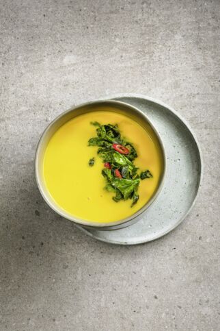 Kürbissuppe mit Chili-Spinat Kürbissuppe mit Chili-Spinat