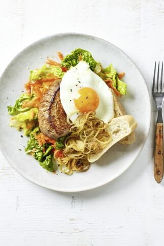 Filetsteak mit Spiegelei Filetsteak mit Spiegelei