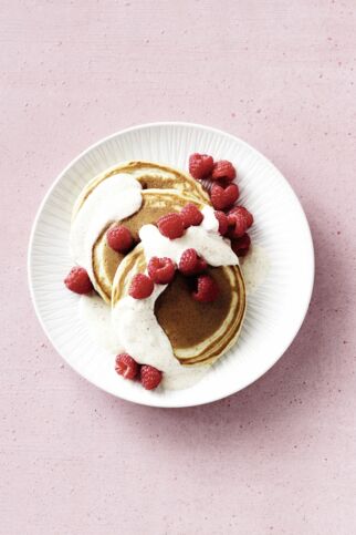 Buchweizen-Pancakes mit Himbeeren Buchweizen-Pancakes mit Himbeeren