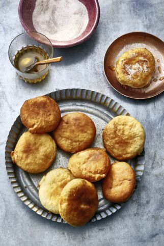 Pişi mit Zimtzucker Pişi mit Zimtzucker