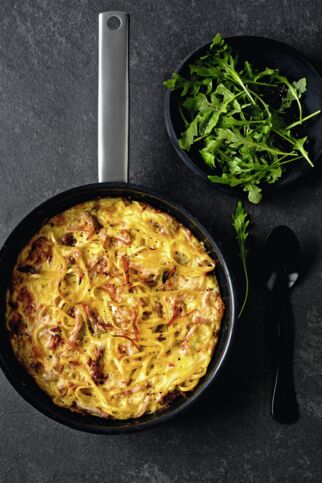 Frittata mit Rucola und Tagliatelle Frittata mit Rucola und Tagliatelle